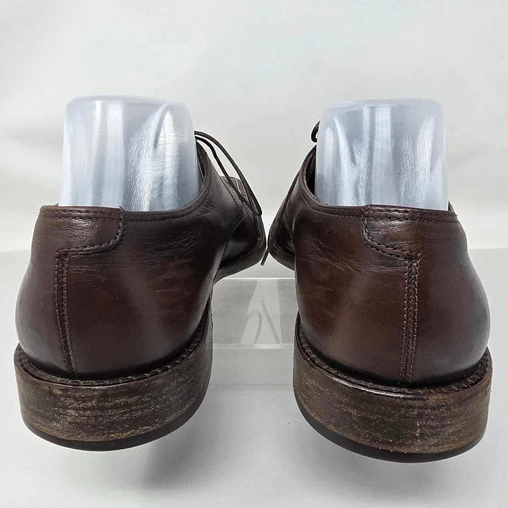 Salvatore Ferragamo ships from